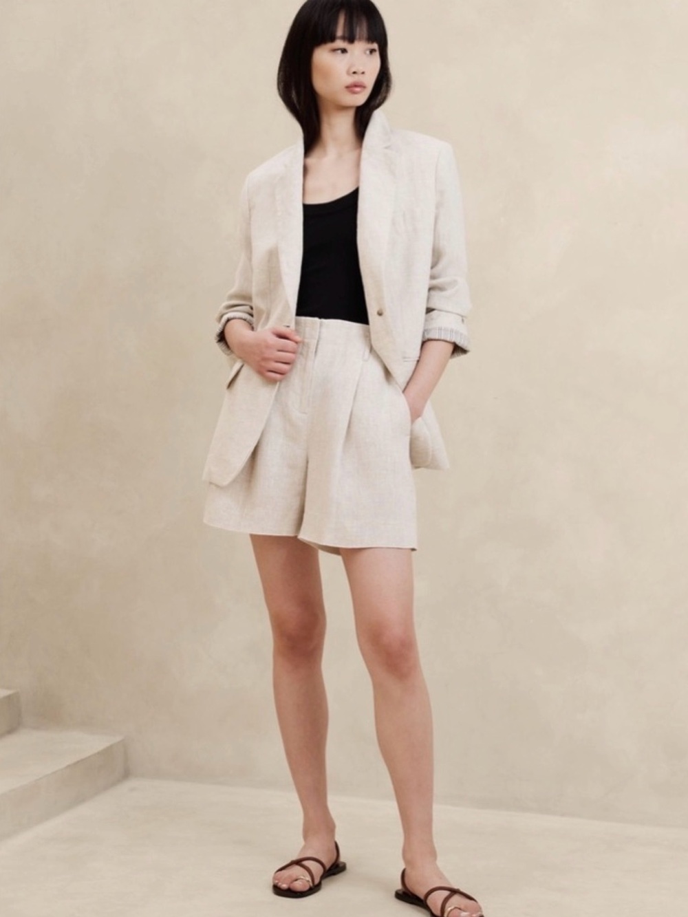 Banana Republic Lina Pleated Linen Short 4